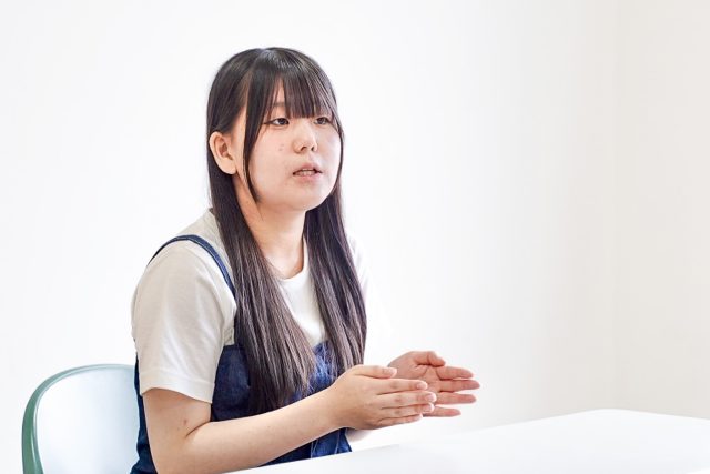 大東文化大学1年生 鴫原由奈さん